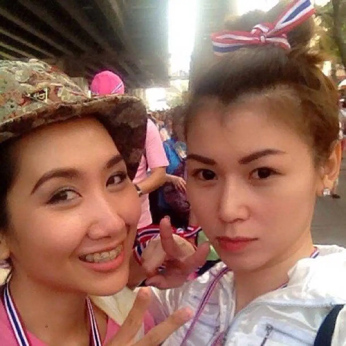 รวมดาวสาวม็อบสีสันแห่งการชุมนุม