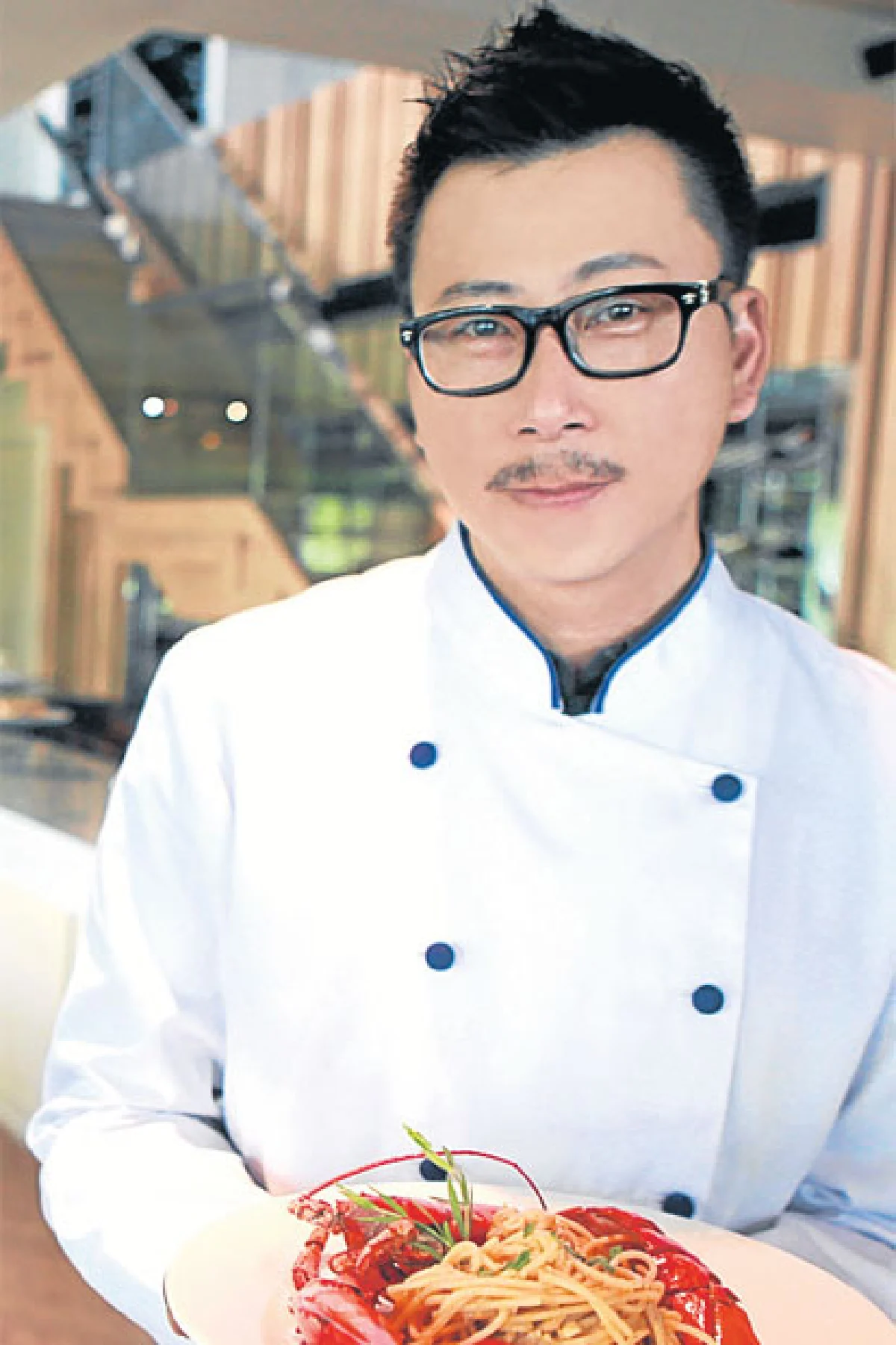 ชัชวาลย์ ชนิกานันท์ เข้าครัวเพื่อกิน ดื่ม และรัก