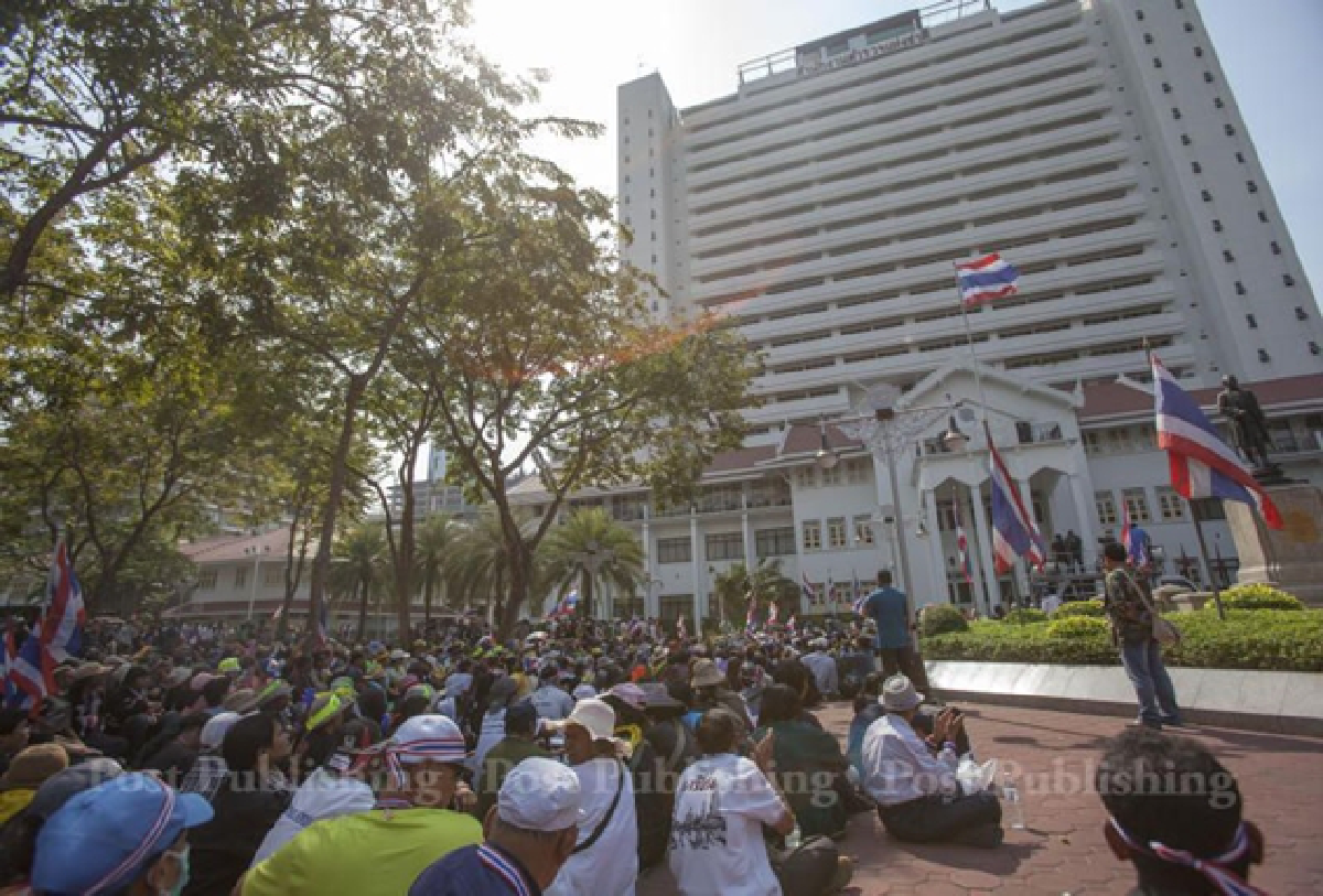 1 dead as explosion rocks Suthep march (Updated)