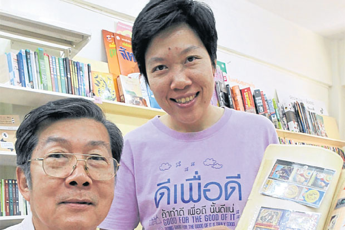 สองพ่อลูกนักสะสมแสตมป์ บัญชา-อลีน เฉลิมชัยกิจ ศิษย์พุทธทาส สองพ่อลูกนักสะสมแสตมป์ บัญชา-อลีน เฉลิมชัยกิจ ศิษย์พุทธทาส