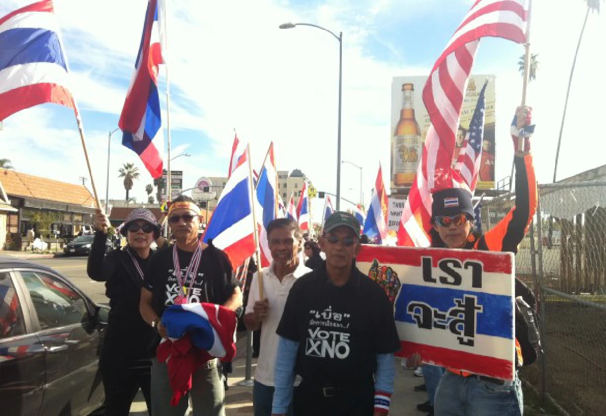 คนไทยในแอลเอประท้วงซีเอ็นเอ็น