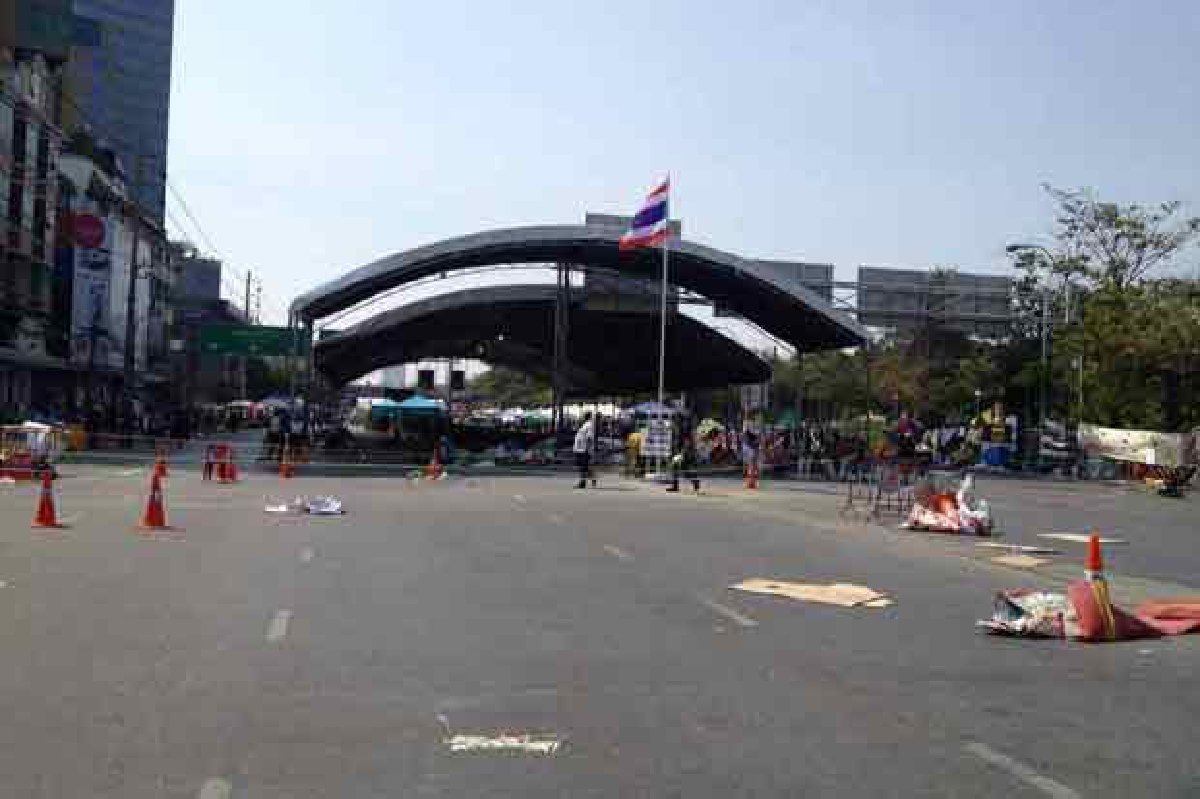 เวทีลาดพร้าวเคลื่อนไป5หน่วยราชการ เวทีลาดพร้าวเคลื่อนไป5หน่วยราชการ
