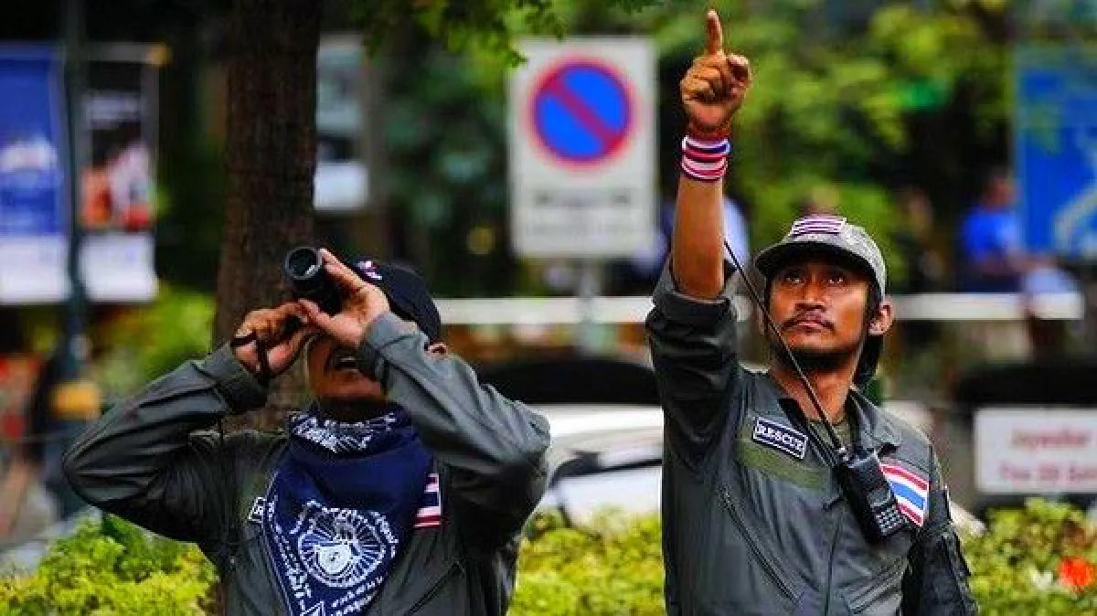 Foreign forces behind bombings, just like 2010, Navy Seals commander claims