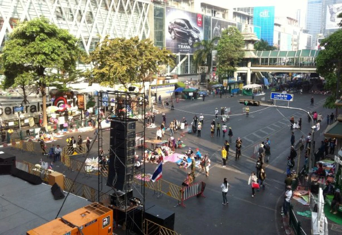 สุเทพยกเลิกไปเวทีอโศกเหตุไม่สบาย