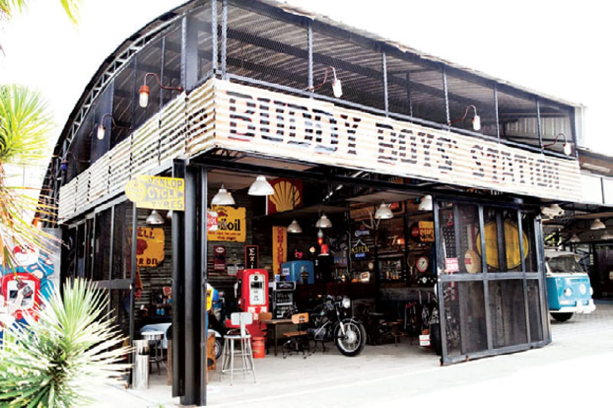 บัดดี้บอยส์ ไดเนอร์สไตล์อเมริกันยุค50