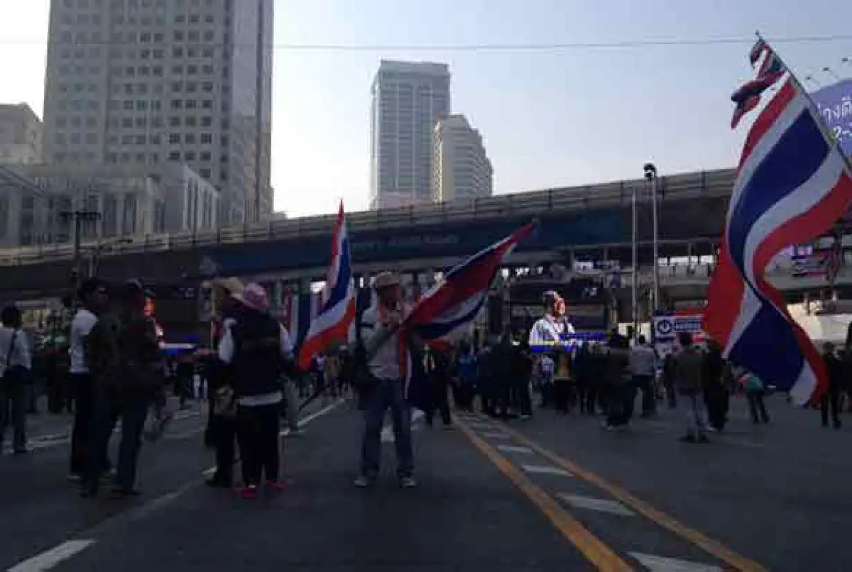 สุเทพถึงอโศกออกเดินไล่รัฐบาลยิ่งลักษณ์