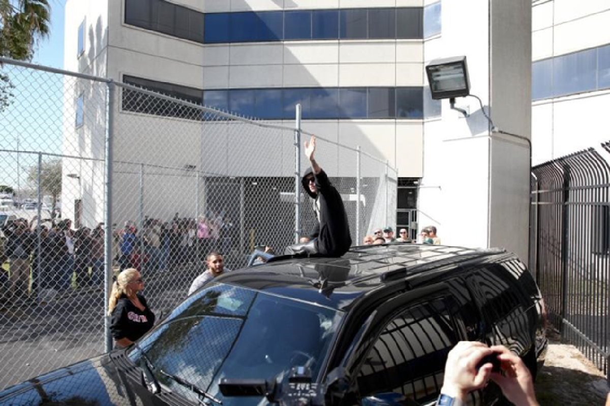 Bad boy Bieber arrested in Miami