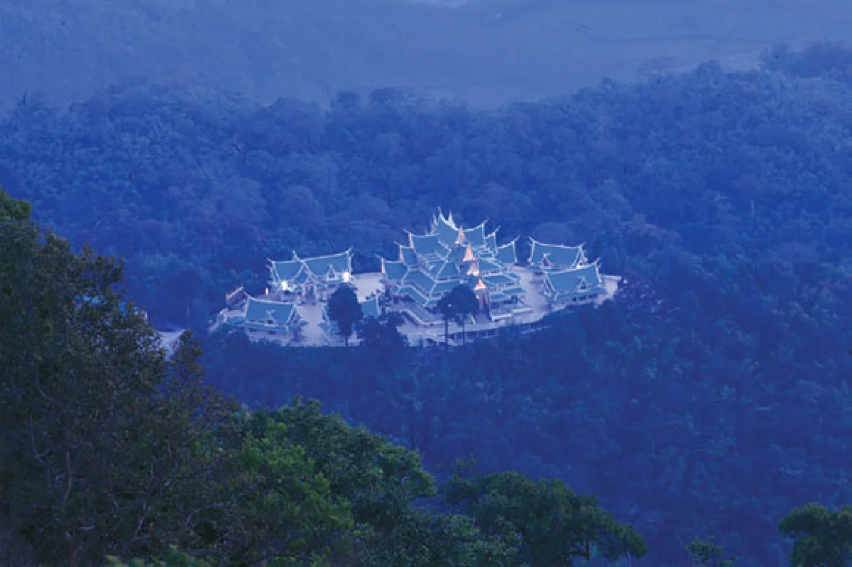 Dream Destination ตะวันขึ้นภูก้อน ลับขอบผาตากเสื้อ