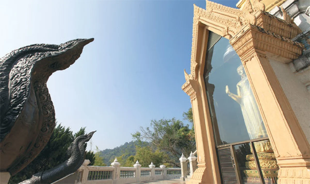 Dream Destination ตะวันขึ้นภูก้อน ลับขอบผาตากเสื้อ