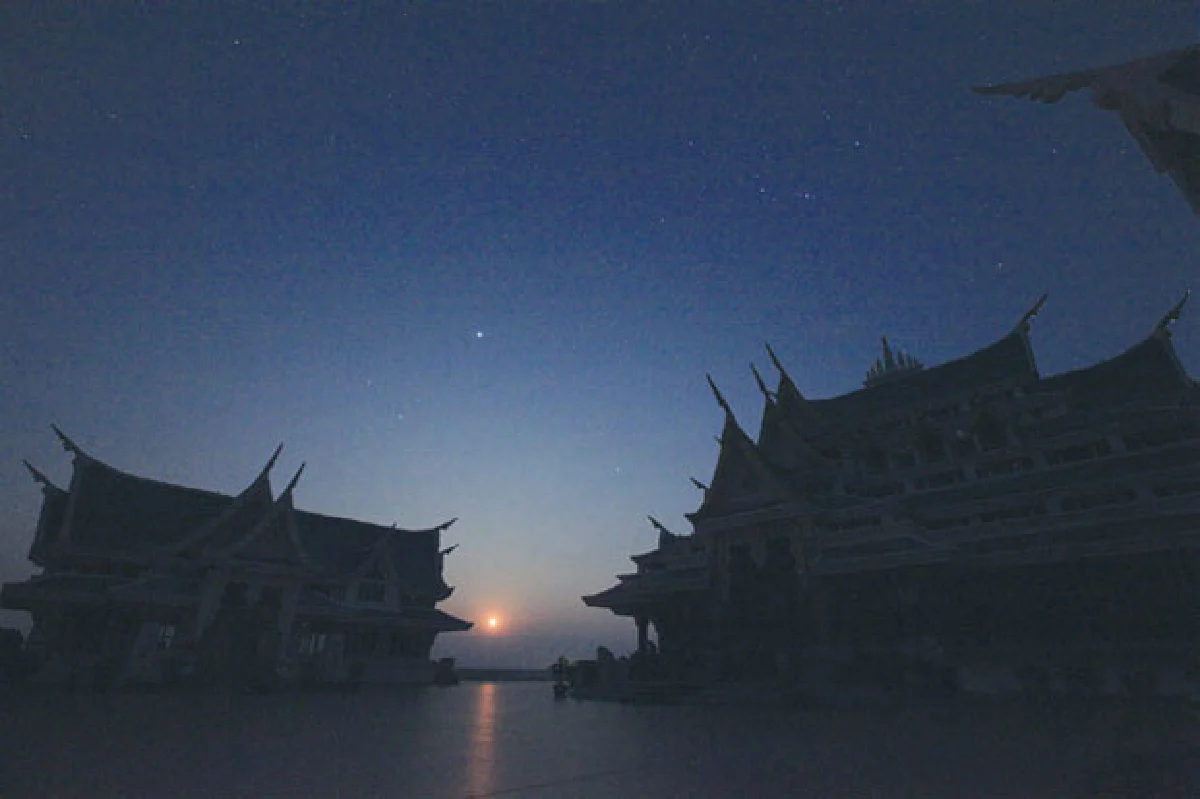 Dream Destination ตะวันขึ้นภูก้อน ลับขอบผาตากเสื้อ