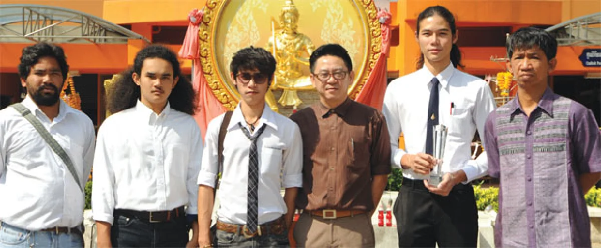 ศิลปะแกะสลักน้ำแข็ง...งดงามบนความเยือกเย็น