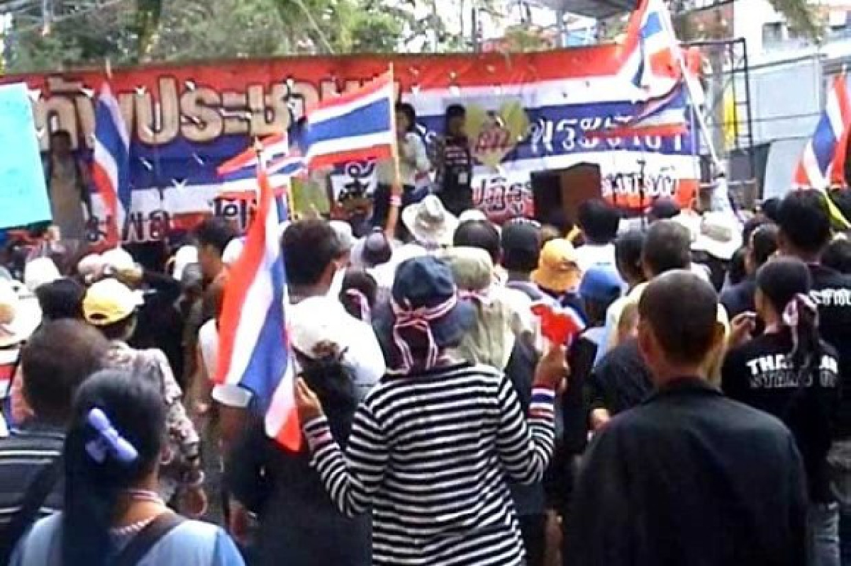 กปปส.ตรังจ่อเปิดสถานที่ราชการบางแห่ง กปปส.ตรังจ่อเปิดสถานที่ราชการบางแห่ง