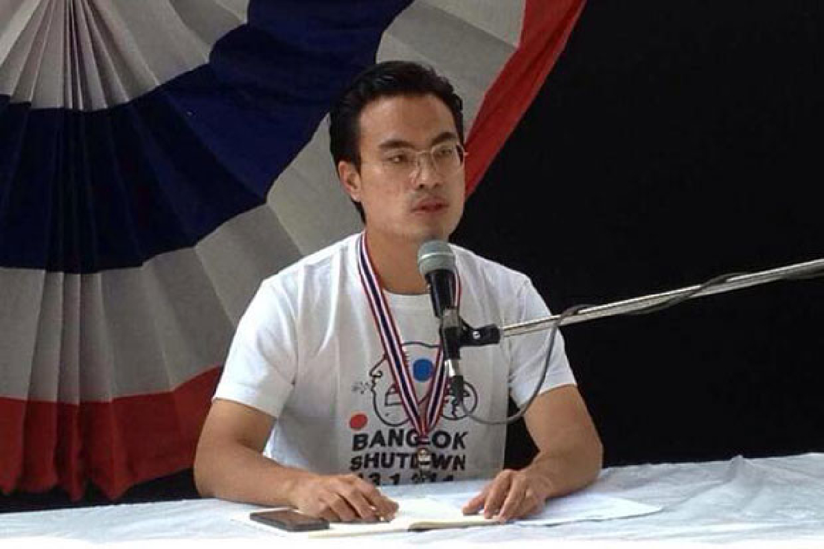 "เอกนัฏ"โต้รัฐถังแตกจำนำข้าวไม่เกี่ยวยุบสภา "เอกนัฏ"โต้รัฐถังแตกจำนำข้าวไม่เกี่ยวยุบสภา