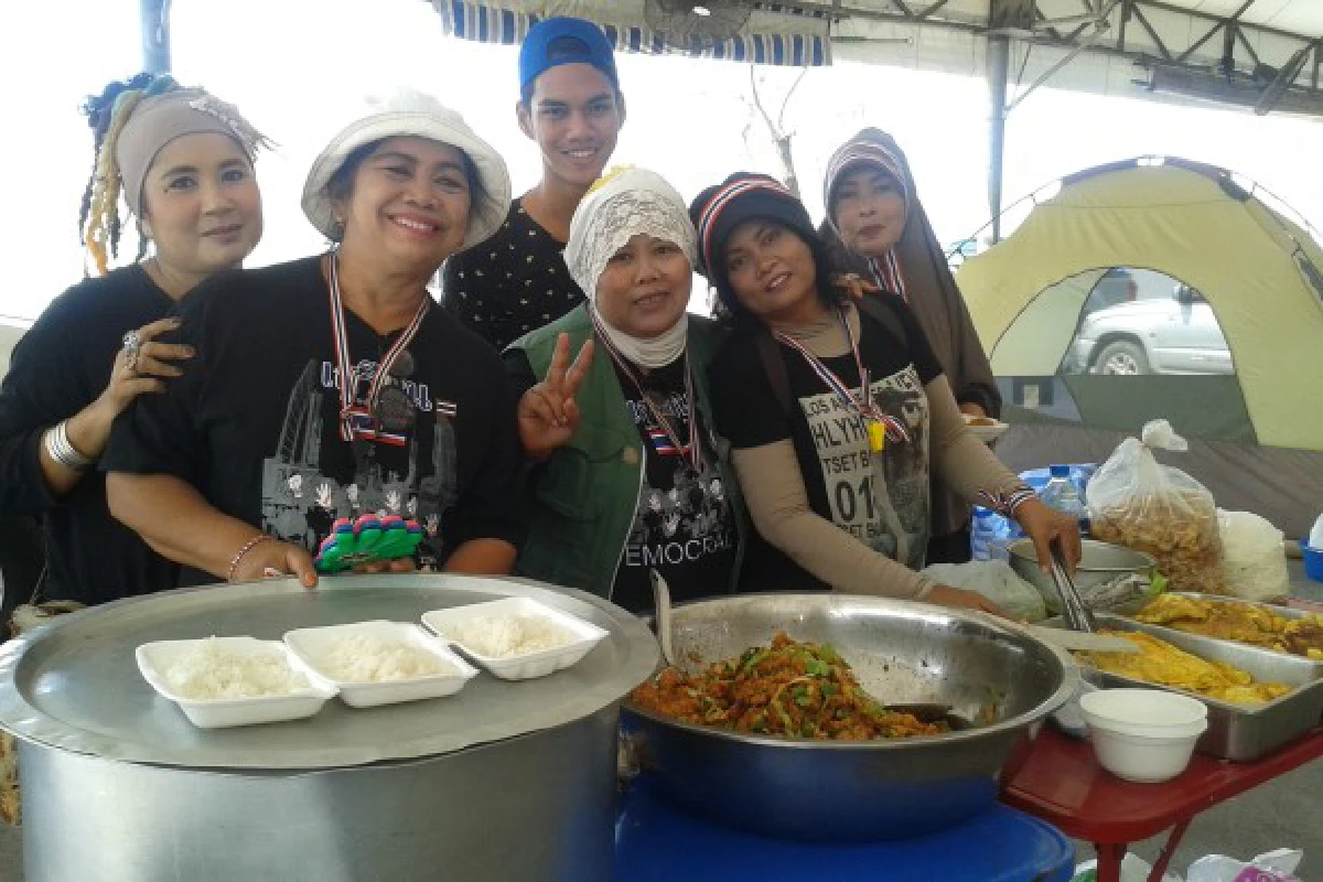 ธารน้ำใจคนเมืองสู่ม็อบชาวนา