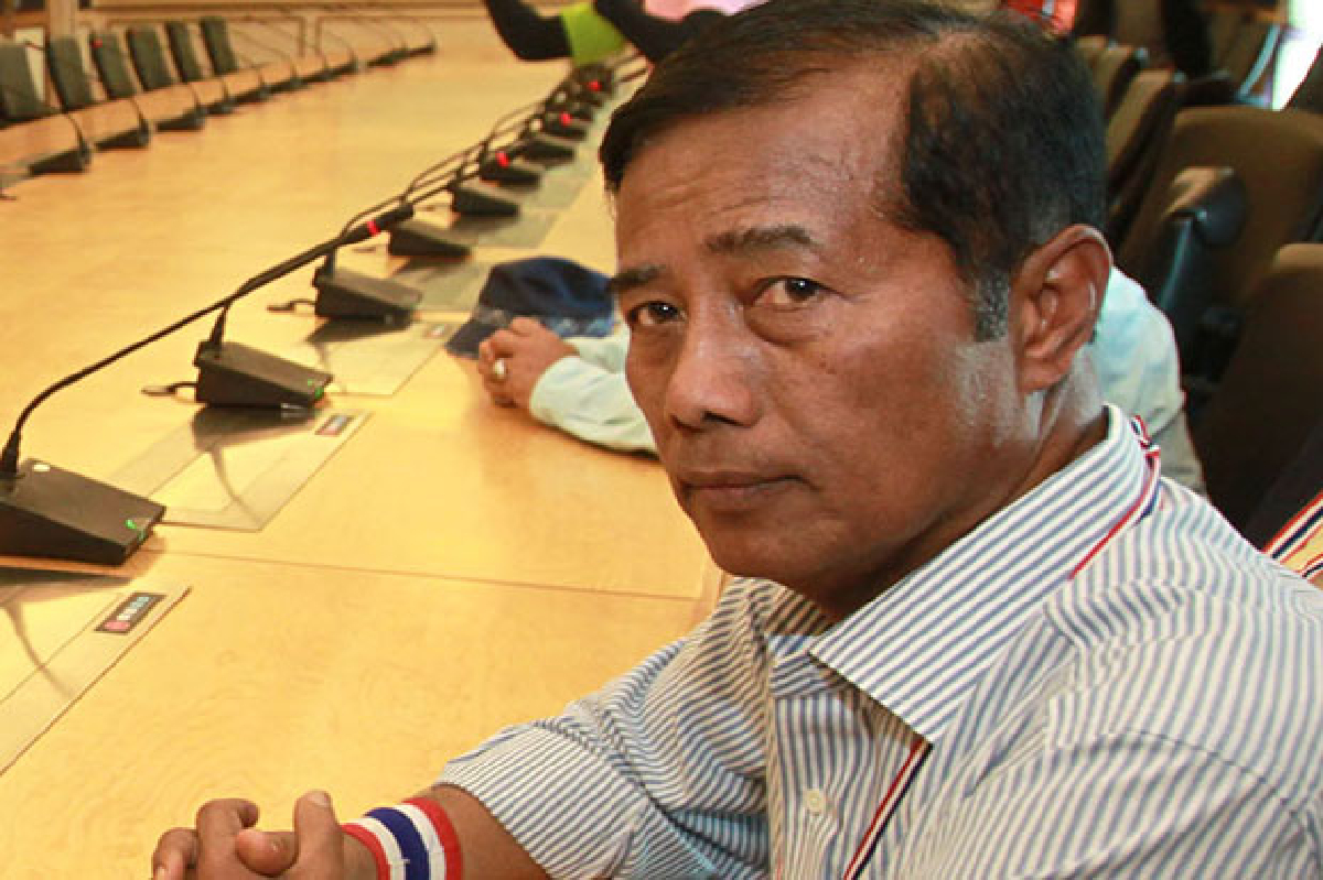 "ถาวร"เตรียมพยาน4ปากเบิกความคดีเพิกถอนพรก.ฉุกเฉิน "ถาวร"เตรียมพยาน4ปากเบิกความคดีเพิกถอนพรก.ฉุกเฉิน