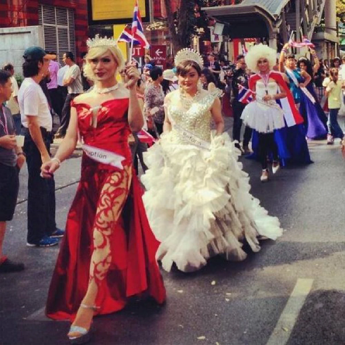 กะเทยกู้ชาติ...รักเธอประเทศไทย