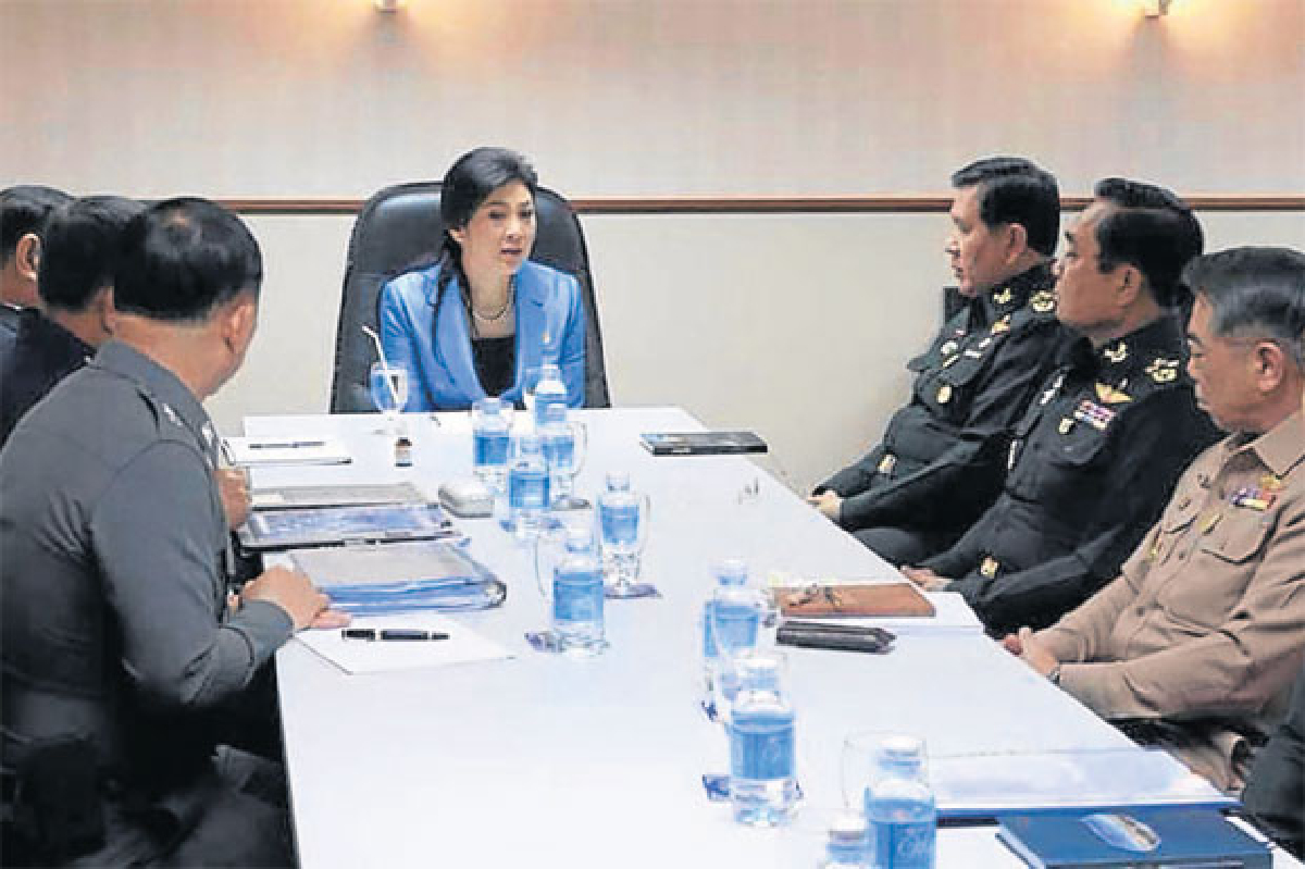 โผทหารกลางปีต้องผ่านกกต. โผทหารกลางปีต้องผ่านกกต.
