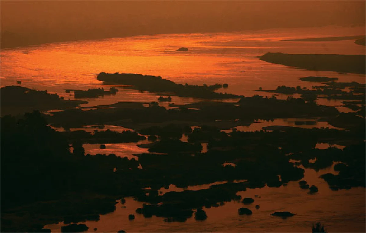 แม่โขงสามชั้น วังพญานาค