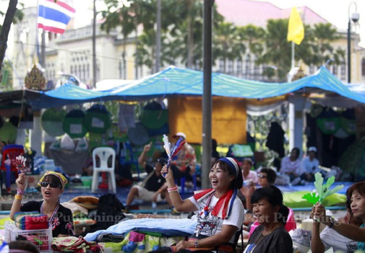 New Govt House blockade (updated)