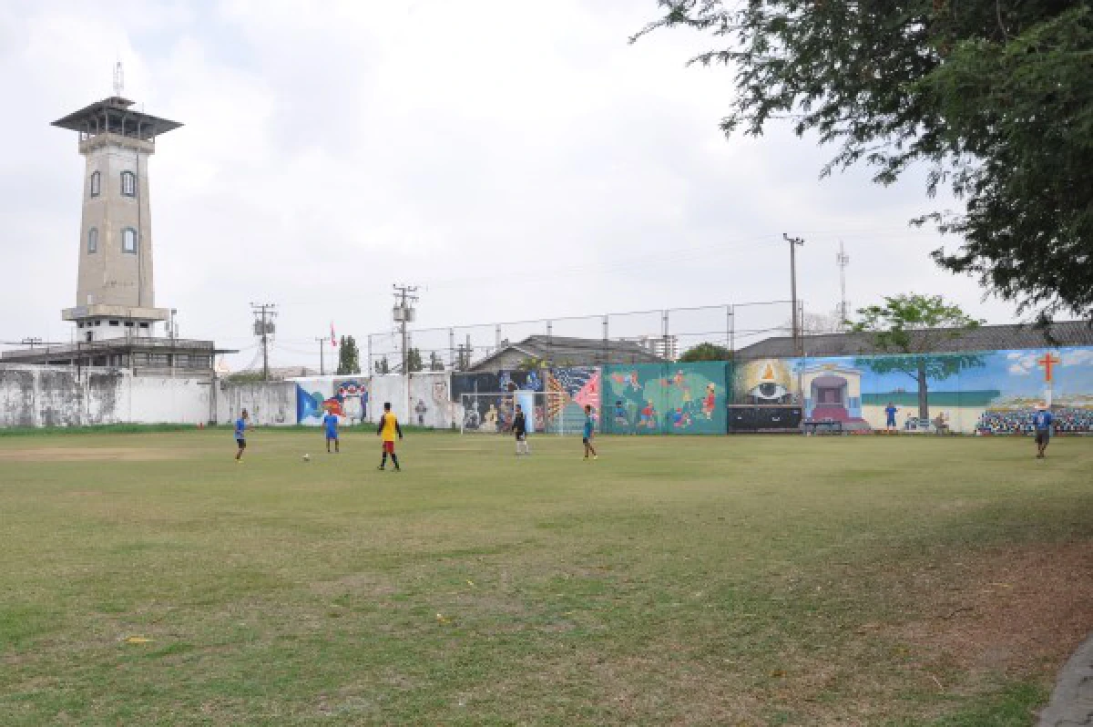 ยลงานศิลป์บนกำแพงคุกบางขวาง