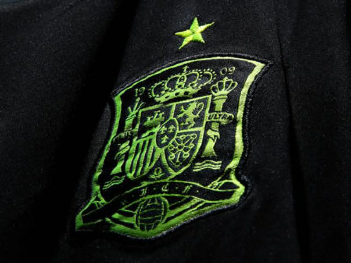 สเปนเปิดตัวชุดเยือนสู้ศึกเวิลด์คัพ 2014