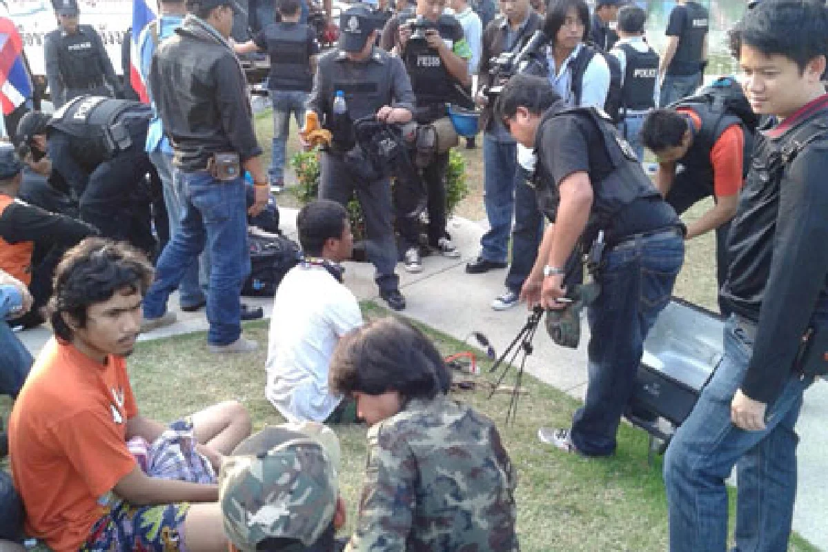 ตร.ยึดคืนพื้นที่กคป.หน้ากระทรวงพลังงานได้แล้ว