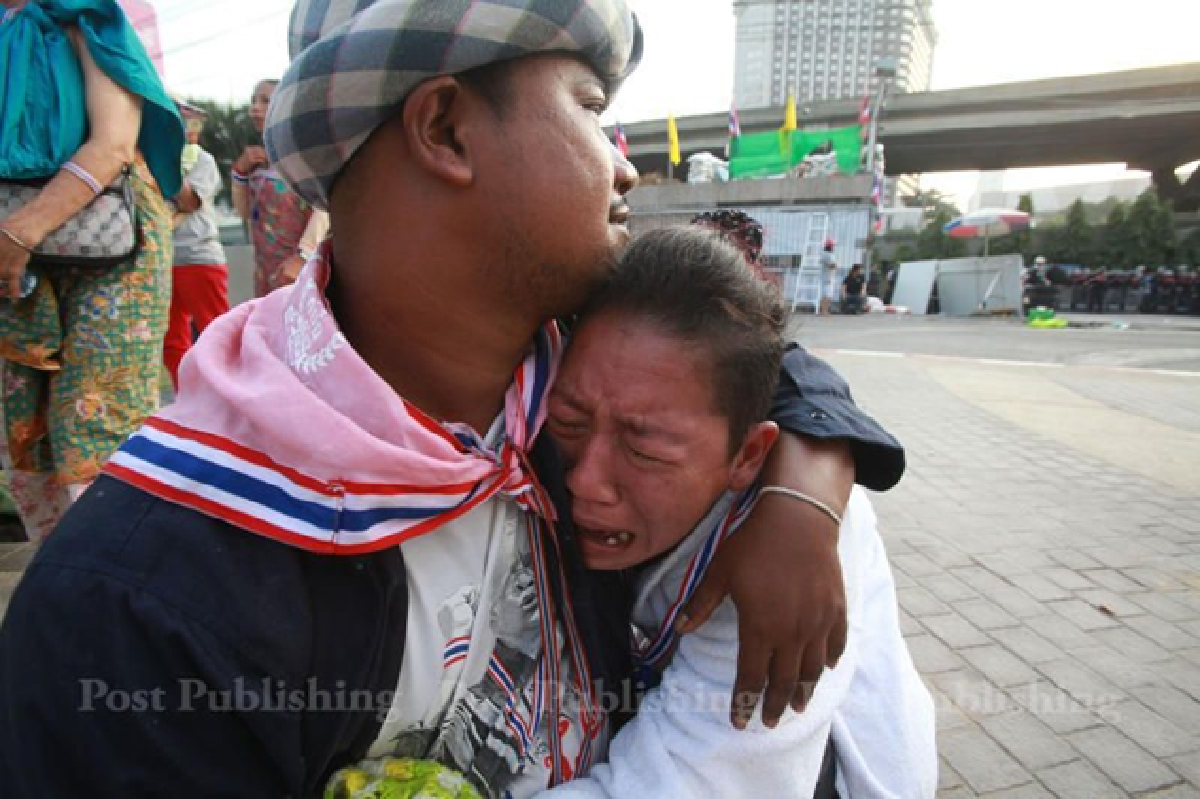 5 killed as violence stalls police operation to retake 5 rally sites