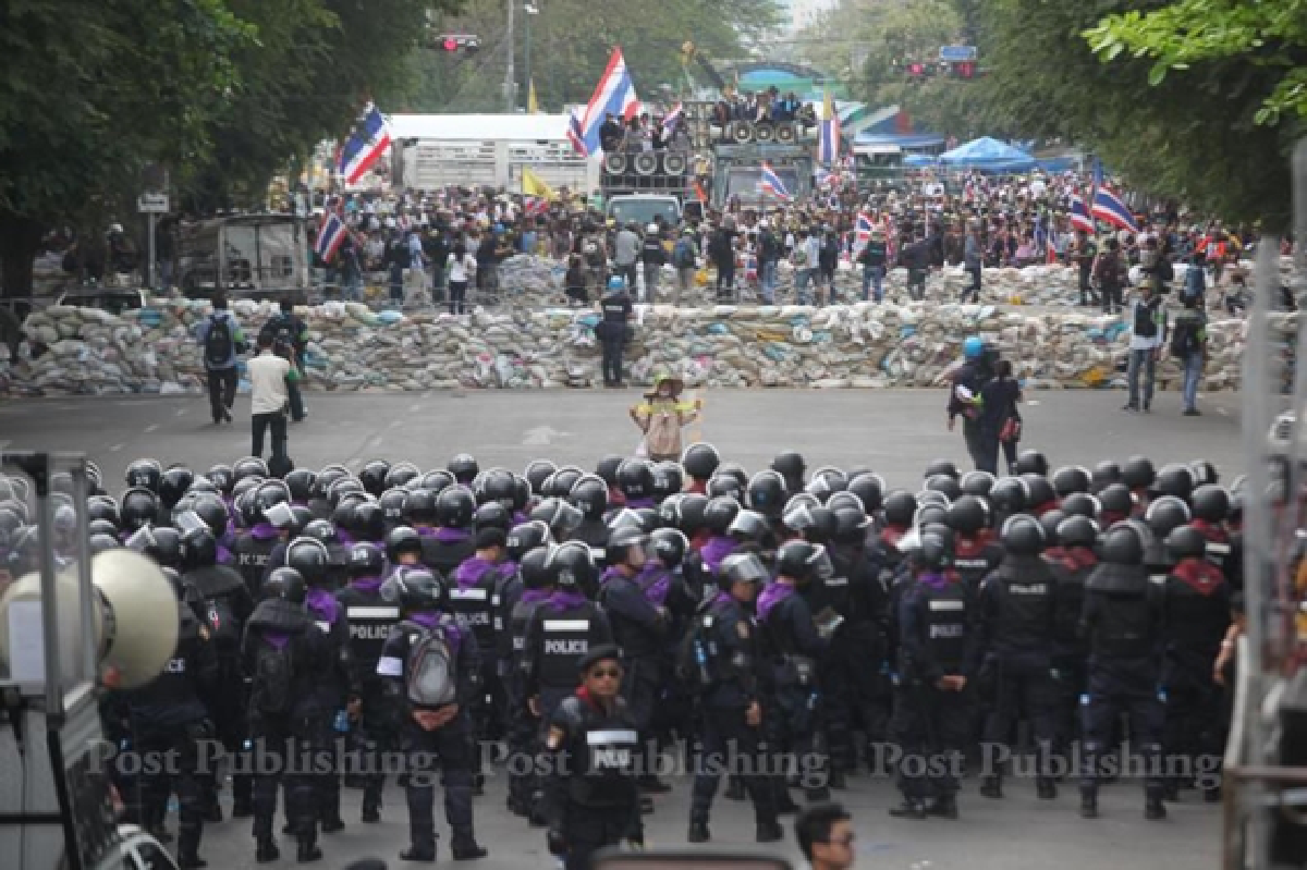 5 killed as violence stalls police operation to retake 5 rally sites