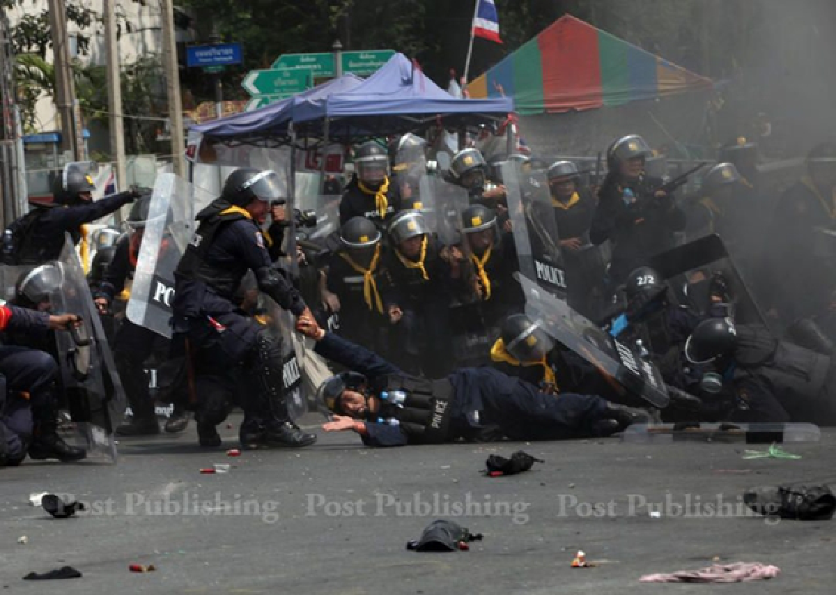 5 killed as violence stalls police operation to retake 5 rally sites