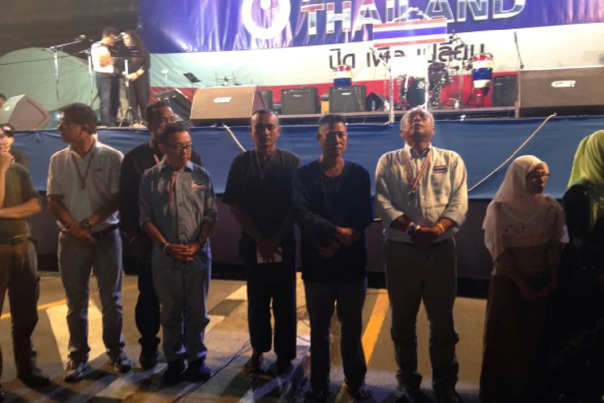 กปปส.จัดไว้อาลัยผู้เสียชีวิตจากเหตุสลายม็อบ