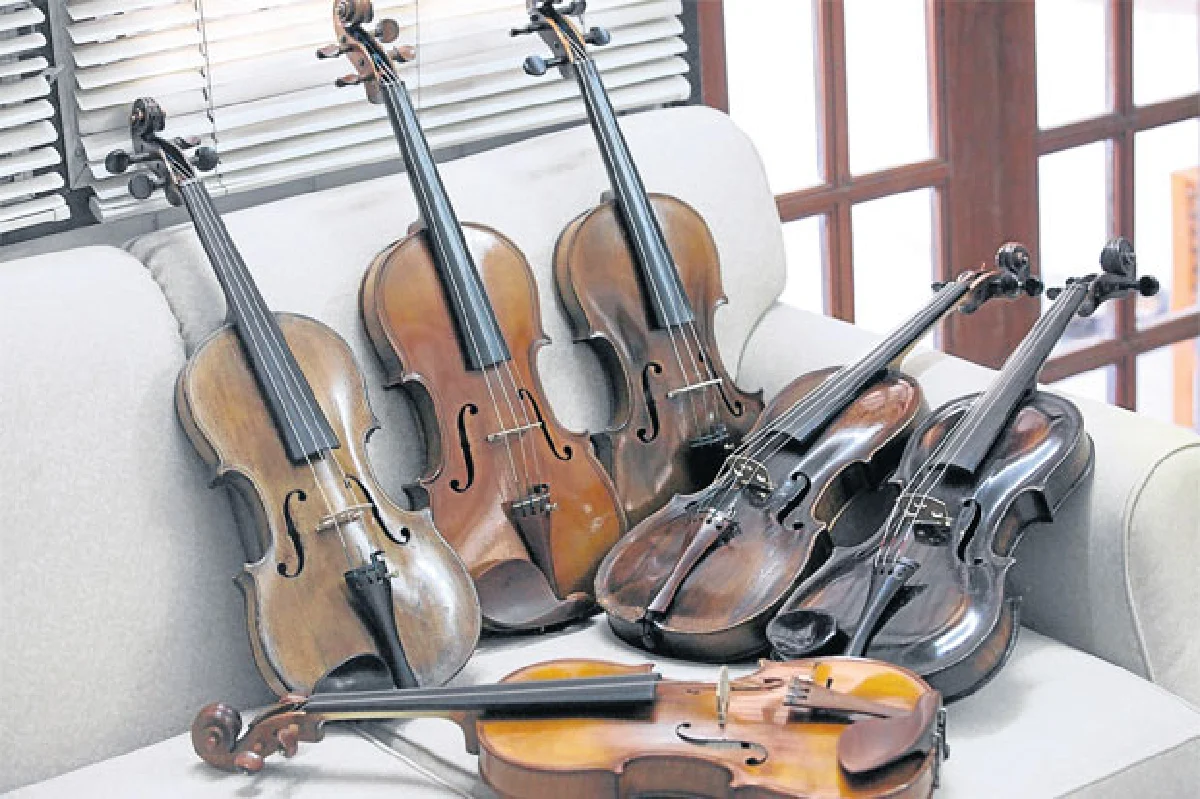 ไวโอลินเสียงเพราะจับใจ ของรัก ป้อมเพชร ณ ป้อมเพชร