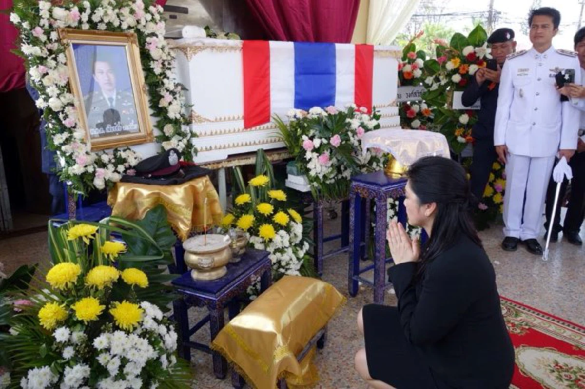 ปูโผล่ระยองร่วมงานศพตร.ดับเหตุปะทะผ่านฟ้า