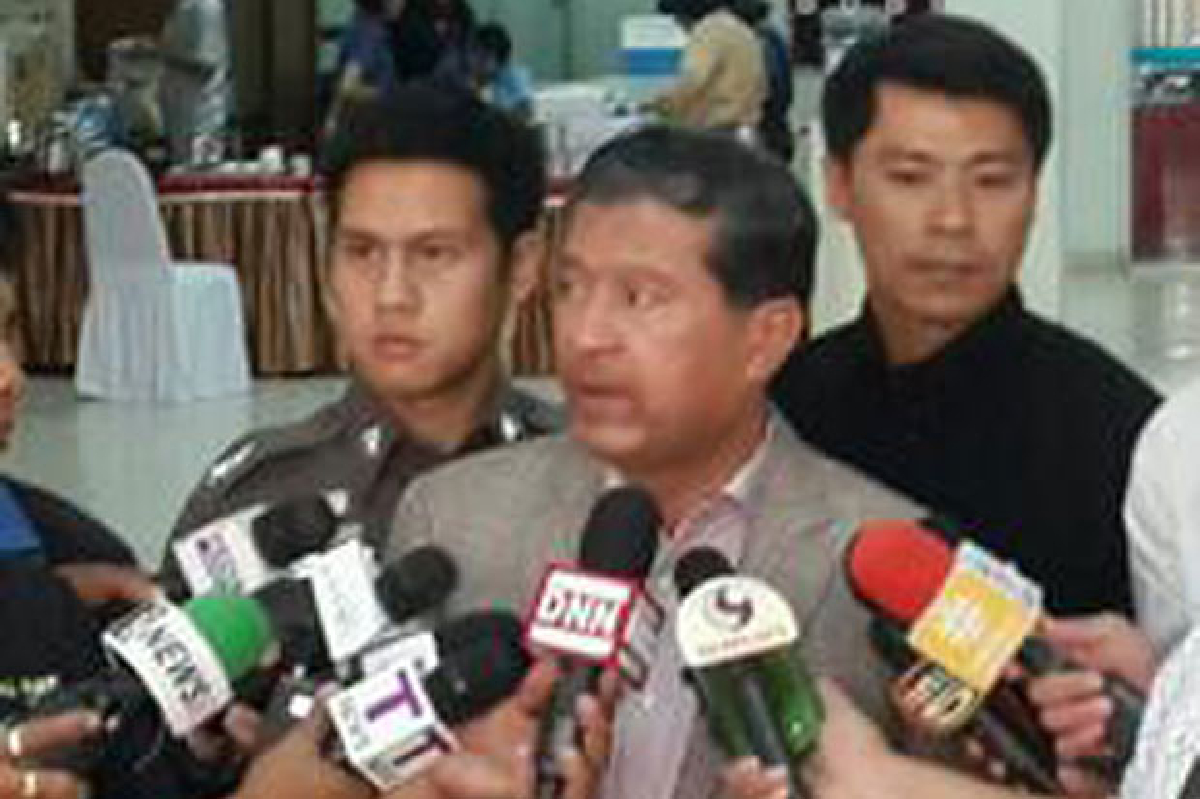 "เฉลิม"ไม่ยุ่งจับหน่วยซีลพกอาวุธ "เฉลิม"ไม่ยุ่งจับหน่วยซีลพกอาวุธ