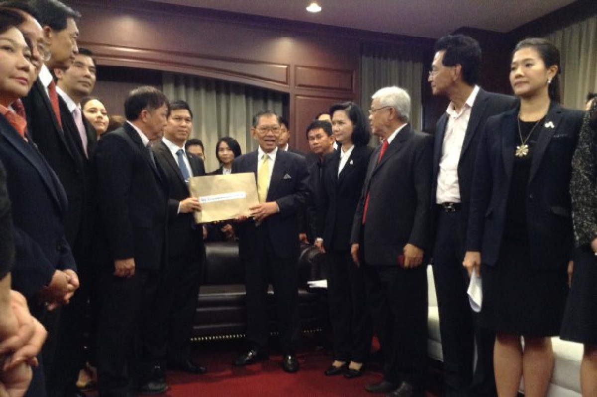 เพื่อไทยจี้ปปช.เร่งสอบข้าวสมัยอภิสิทธิ์ เพื่อไทยจี้ปปช.เร่งสอบข้าวสมัยอภิสิทธิ์