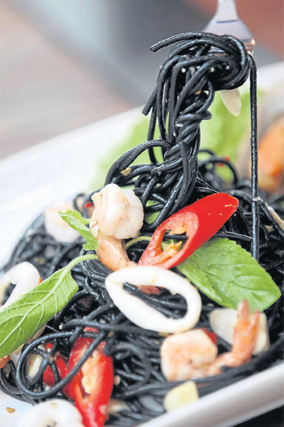 เดอะ เคฟเวิร์น คลับ แบงค็อก ร่วมสมัยสไตล์ย้อนยุค