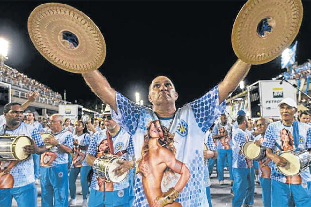 แซมบ้าพาเหรด