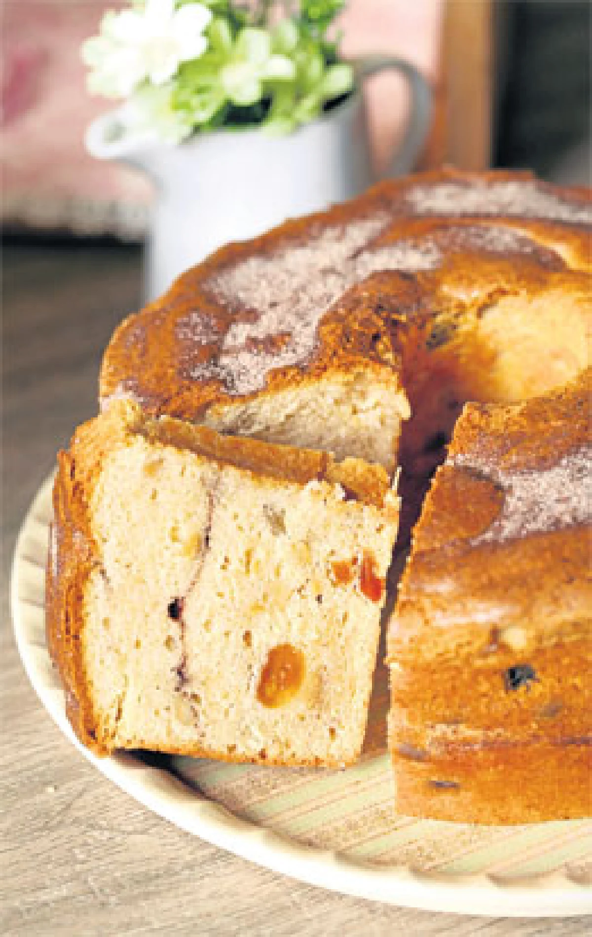 Vintage Bake Shop Raisin & Pecan Coffee Cake