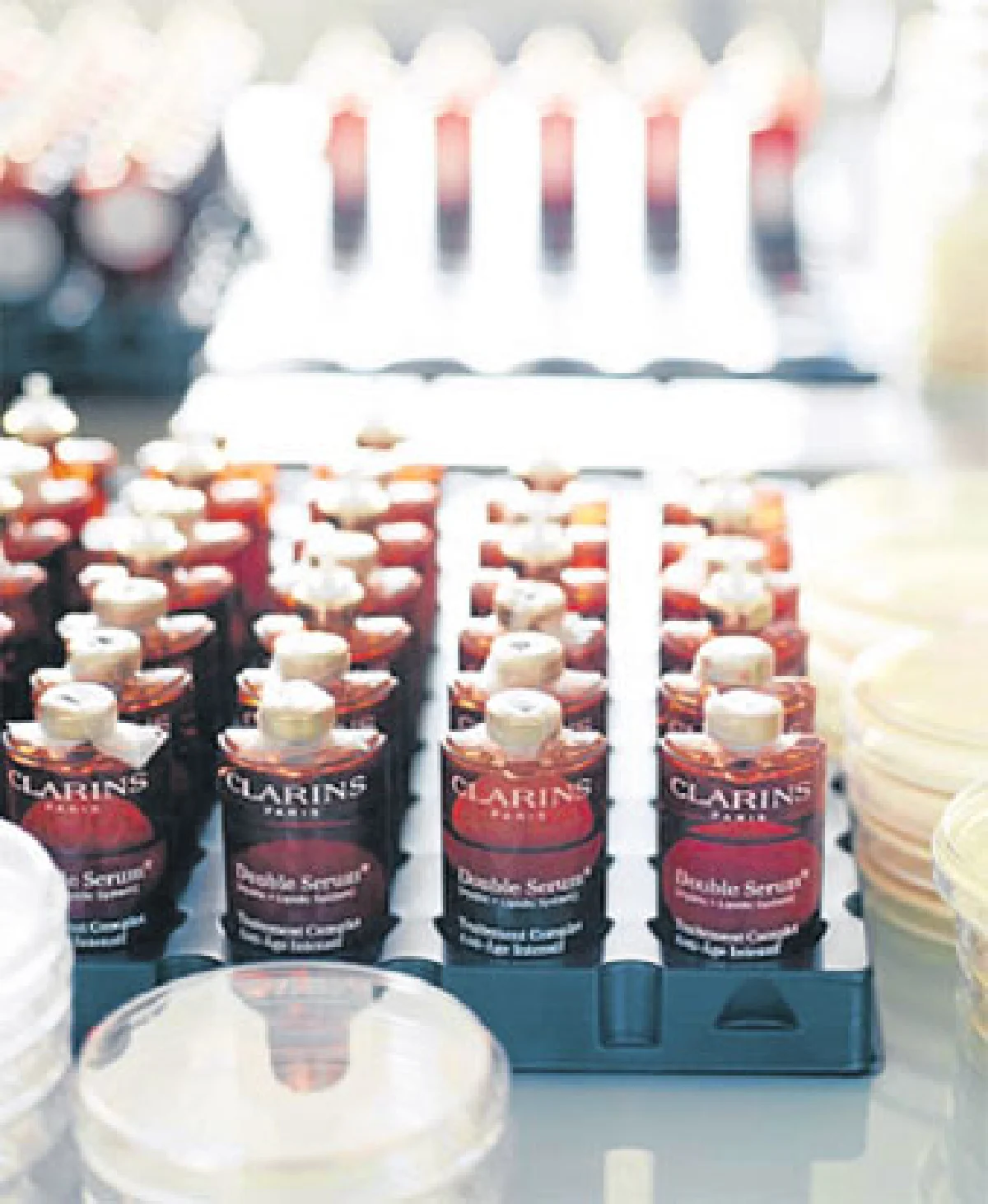 60 ปี คลาแรงส์ คู่วงการความงาม