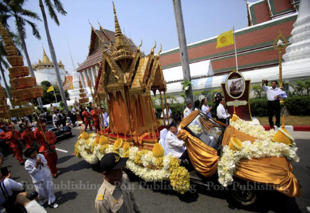 เชิญโกศไปวัดเทพศิรินทร์พระราชทานเพลิงสมเด็จเกี่ยว