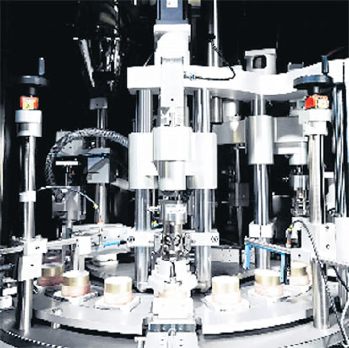 60 ปี คลาแรงส์ คู่วงการความงาม