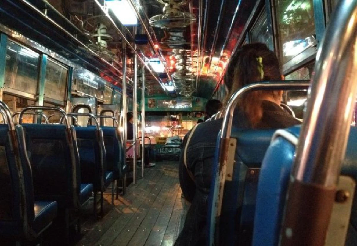 "รถเมล์สาย8"มหากาพย์ความซ่าบนถนนกทม.