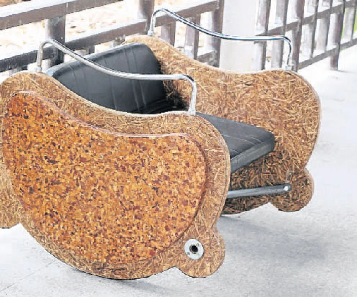 แปลงโฉมวัสดุเหลือทิ้งเป้น 'ไม้อัดมหัศจรรย์'