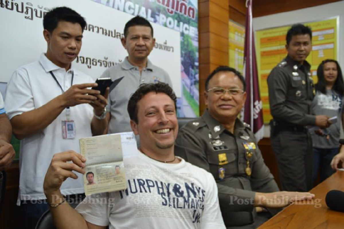 MH370: Search turns west ? "like going to the moon" (updated Monday)