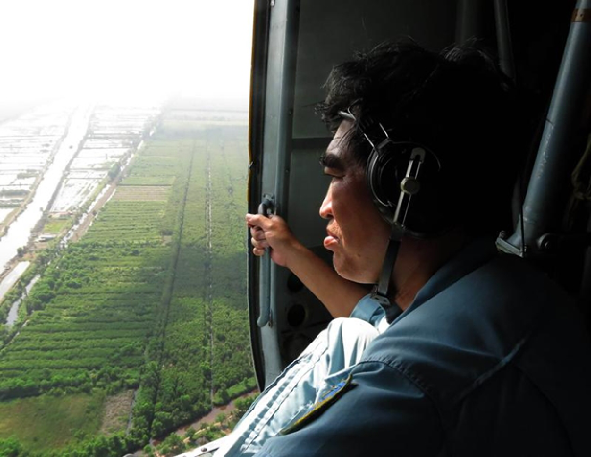 MH370: Search turns west ? "like going to the moon" (updated Monday)