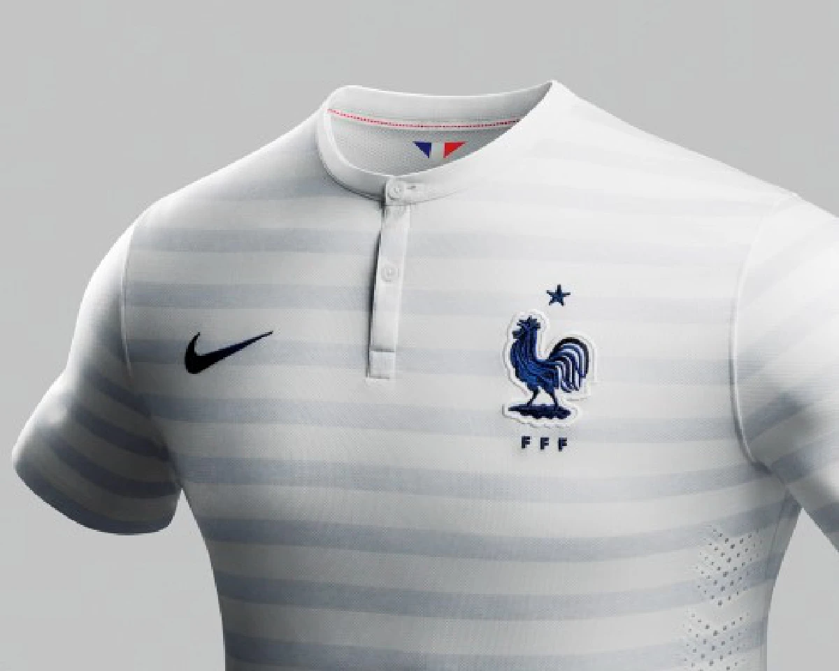 ไนกี้เผยชุดทีมเยือนตราไก่