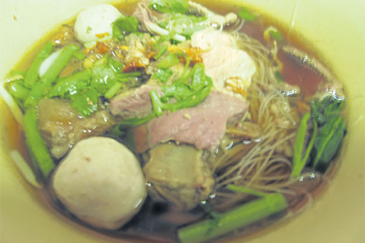 ก๋วยเตี๋ยวเนื้อตุ๋นรสเด็ด ลาดพร้าววังหิน 24 ก๋วยเตี๋ยวเนื้อตุ๋นรสเด็ด ลาดพร้าววังหิน 24