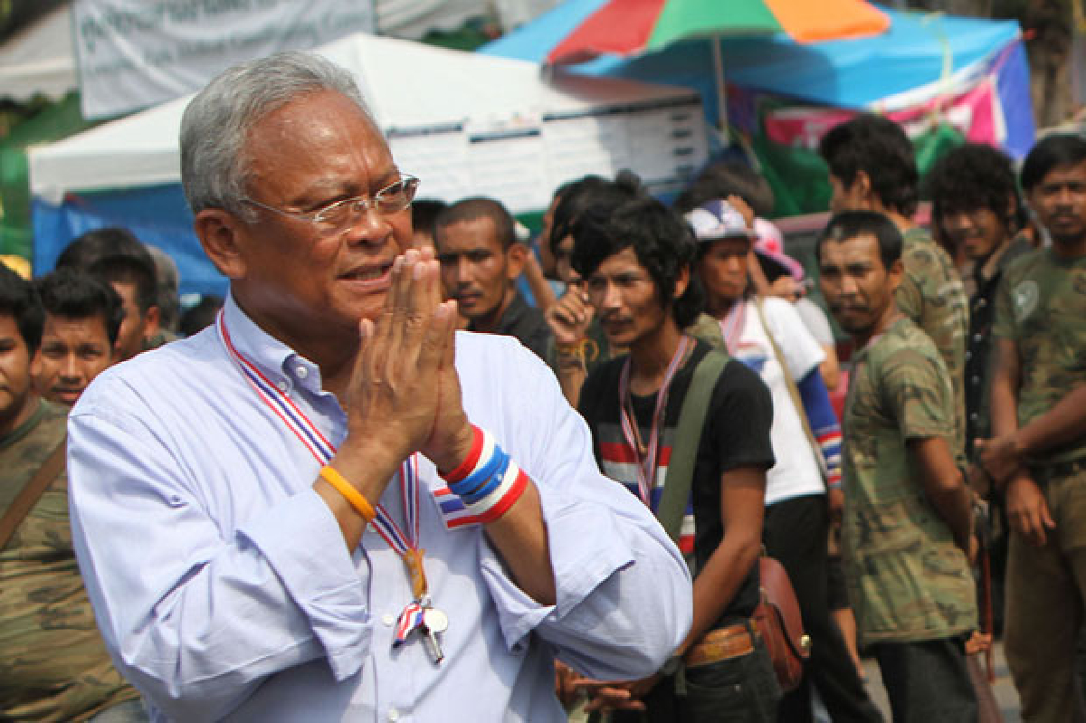"สุเทพ"ให้โอวาทการ์ดกปปส. "สุเทพ"ให้โอวาทการ์ดกปปส.