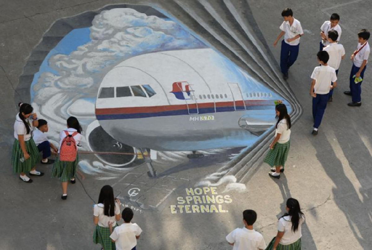 Missing MH370: Debris sighting, new sat images raise hopes