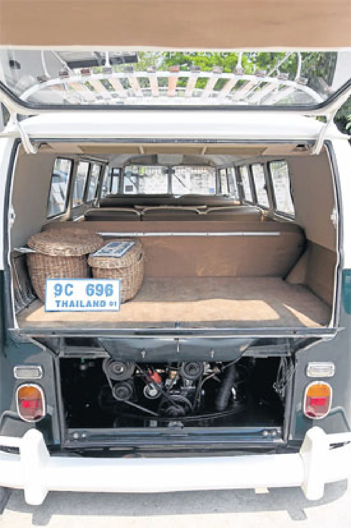 ชุบชีวิตให้ ‘โฟล์ค ตู้’ งานอดิเรกสุดรัก ของ อรรถวรรธน์ อ่องแสวงชัย