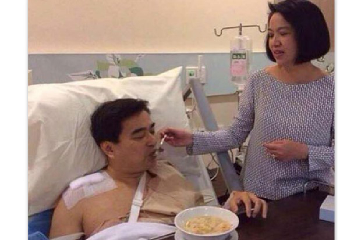 แพทย์เผยอาการ"มาร์ค"ดีขึ้นหลังผ่าตัด แพทย์เผยอาการ"มาร์ค"ดีขึ้นหลังผ่าตัด